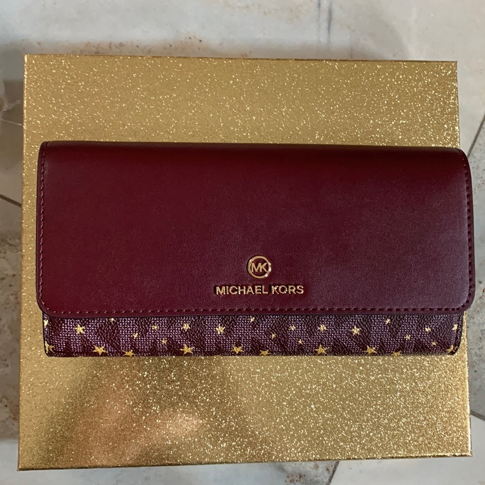 Brand New Michael Kors Convertible Crossbody Wallet Jet Set Charm Merlot Multi